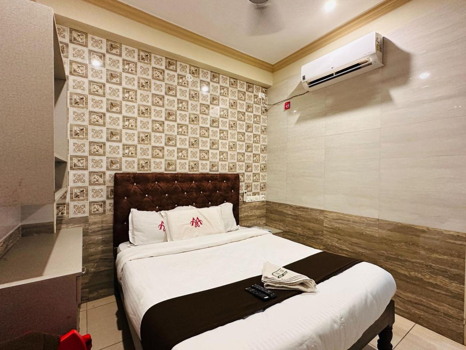 Marina Palace Chennai Ngoại thất bức ảnh